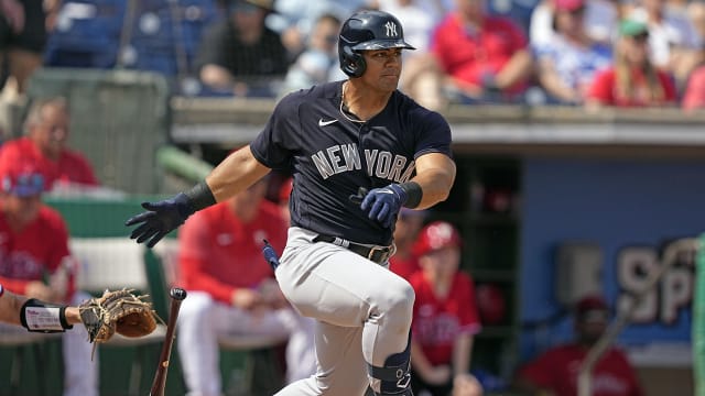 Domínguez reassigned, but Yankees say 'it's get after it time'