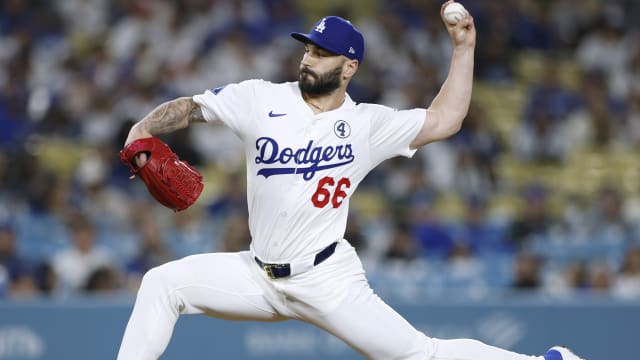 Tanner Scott struggles with location, Dodgers fall to Mets in 10
