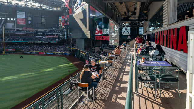 Restaurants & Clubs | Arizona Diamondbacks