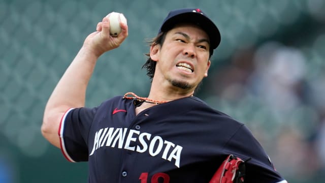 Kenta Maeda outscores Padres all by himself in debut for Dodgers
