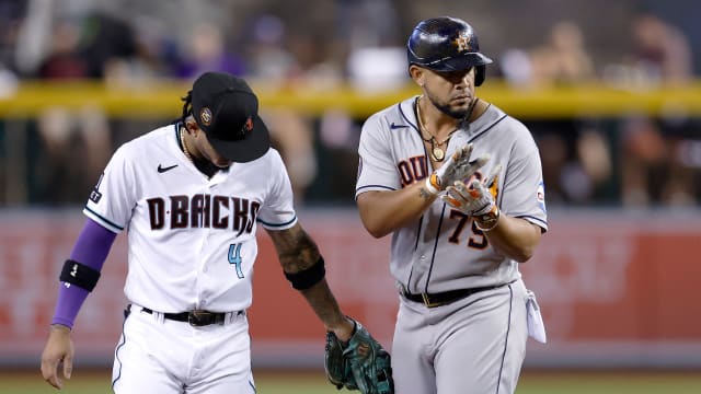 Former Astros catcher Brad Ausmus interviews for manager job