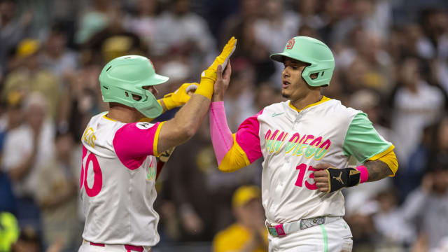 Padres win series opener vs. Pirates