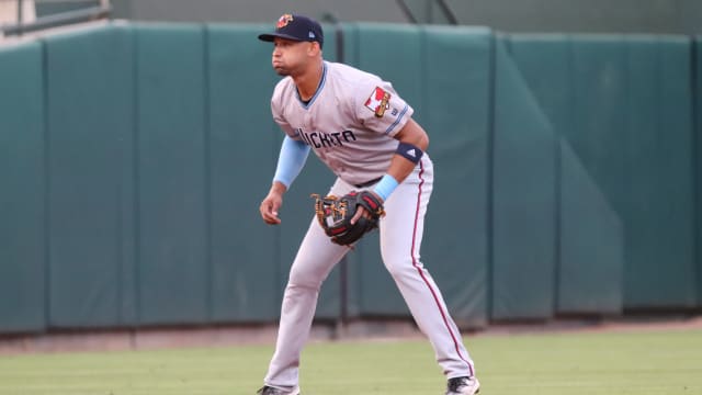 Twins to proceed with caution on Lewis' return