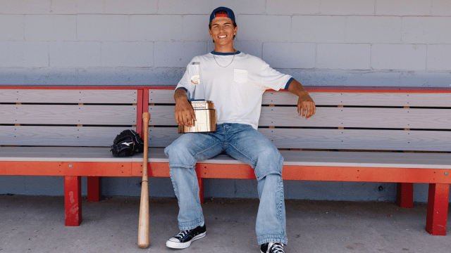 Seth Hernandez wins 2025 Gatorade National Baseball Player of the Year award