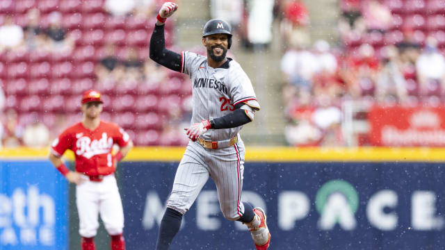 Byron Buxton hits two homers, Twins snap losing streak