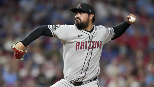 Mets trade for reliever José Castillo from D-backs