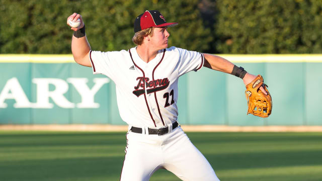 'Come out swinging': This Draft prospect is crushing at NHSI