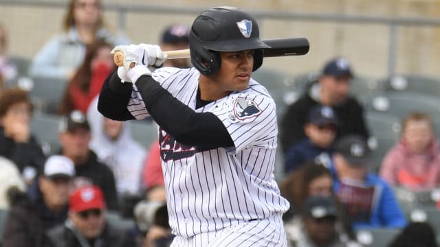 Domínguez finds extra gear at Double-A