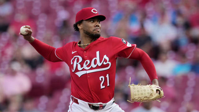 Hunter Greene set to come off injured list on Wednesday