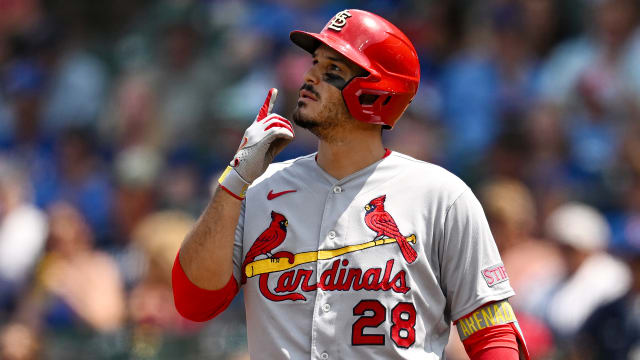 Cardinals' Nolan Arenado awarded for his flawless defense for 6th year in a  row