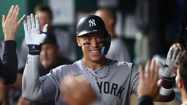 Aaron Judge alongside Ruth, Jeter, Gehrig in on-base streak