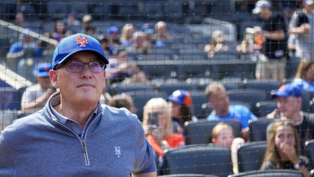 De Blasio, NY Mets welcome Queens residents to Citi Field, the