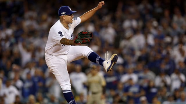 On Chase Utley Bobblehead Night, his sons -- and adopted son Enrique  Hernandez -- shared the spotlight