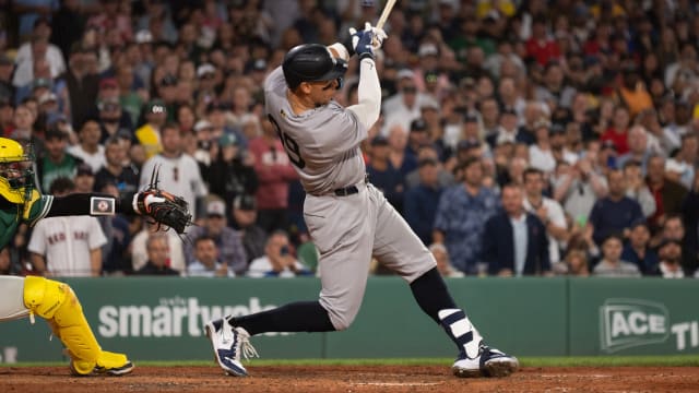 Aaron Judge homers in Yankees' extra-innings loss to Red Sox