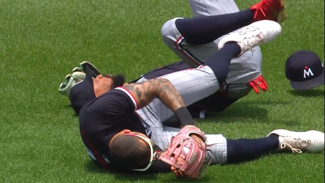 Carlos Correa, Byron Buxton in concussion protocol after outfield collision