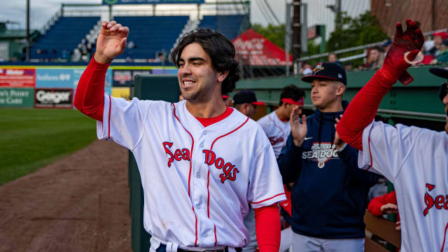 'Trying to hit hard line drives,' Mayer rips first Double-A homer