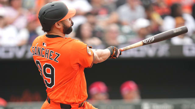 Gary Sánchez hits 1st home run with Orioles