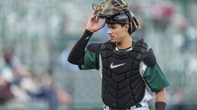 Padres promote 17-year-old top prospect to Double-A (report)
