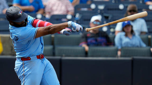 Blue Jays shut out by Rays to delay playoff clinch