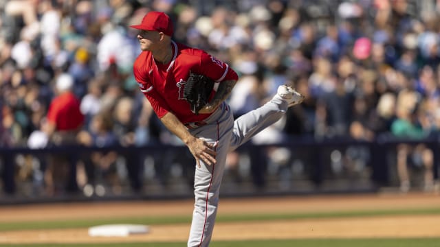 Pine Tar on Devenski's Hat? : r/mlb