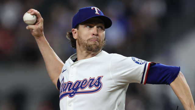 Jacob deGrom throws 8 shutout innings vs. Astros