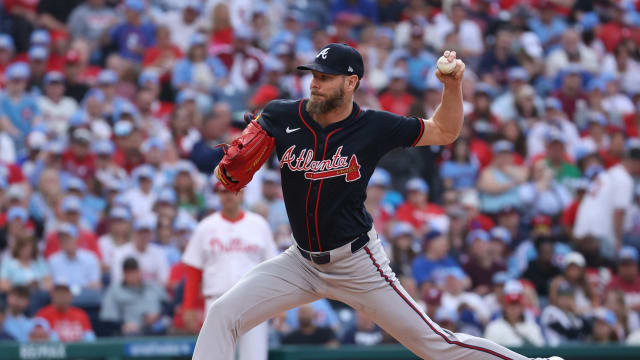 Chris Sale reaches 2,500 strikeouts in win over Phillies
