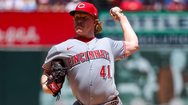 Andrew Abbott logs quality start in Reds' win over Cardinals