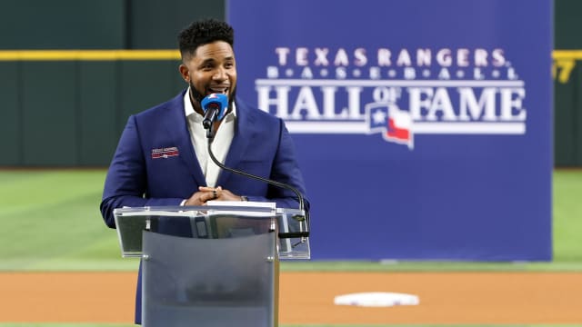 Elvis Andrus inducted into Rangers Hall of Fame