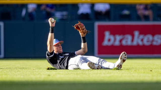 Colson Montgomery makes incredible catch in MLB debut with White Sox
