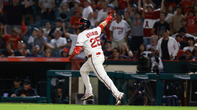 Zach Neto hits leadoff homer, Travis d'Arnaud walks off D-backs