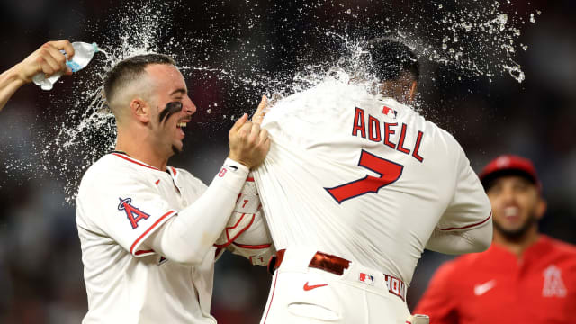Angels walk it off in extras in wild Freeway Series game vs. Dodgers