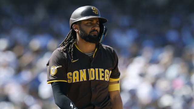 Jackson Merrill injured as Padres lose ground in NL West