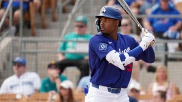 Dodgers calling up top prospect Josue De Paula with Ohtani out