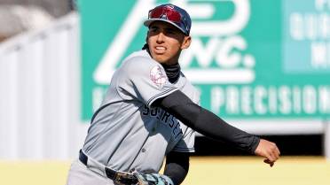 Yankees top prospect Lombard Jr. shows promise in first pro start at the hot corner