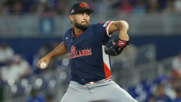 Pirates to call up hard-throwing prospect Kelly (source)