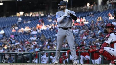 Mack's first career HR starts burst of three straight for Marlins