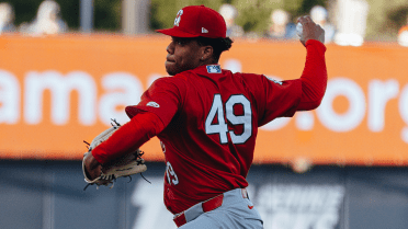 Cijntje, Cards' No. 5 prospect, makes first switch-pitching start of 2026 season