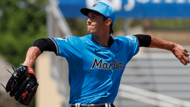 Marlins prospect White steals show at Spring Breakout