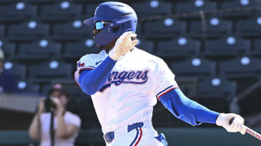 Swing adjustment yielding grand results for Rangers' Walcott in Fall League