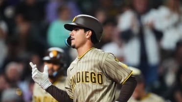Salas' 1st 2 career HRs make him youngest backstop in MLB history to do so in a game