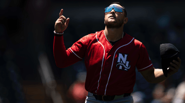 You have to see this jaw-dropping Double-A candidate for Catch of the Year