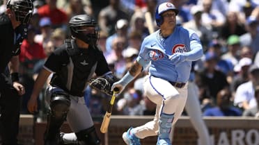 Shoeless Mo? Cubs prospect swings out of his shoes (literally!) for 1st career RBI
