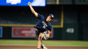 Tigers sign Flukey, first-round pick with 'a full starter package'