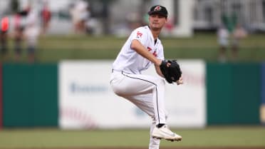 Mariners' No. 1 farmhand is now the best pitching prospect in baseball