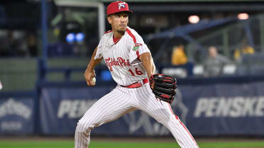 Phillies to call up No. 19 prospect Alex McFarlane (source)