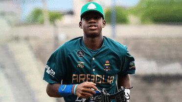 Top prospects Solarte, Muñoz head Marlins' 21 international signings