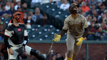 Padres top prospect Salas triples for 1st big league knock