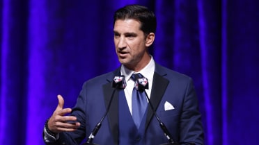 D-backs open to dealing top prospects for right return