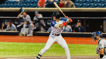 Braves' No. 2 prospect Hartman puts slump behind him with two-homer night