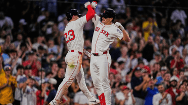 Top prospect Anthony stays hot with 1st Fenway homer